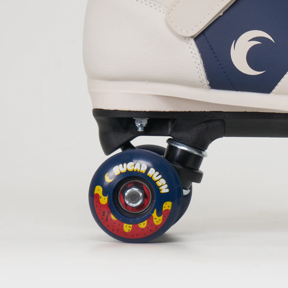 Chaya Jump Off White Rollerskates - Image 3