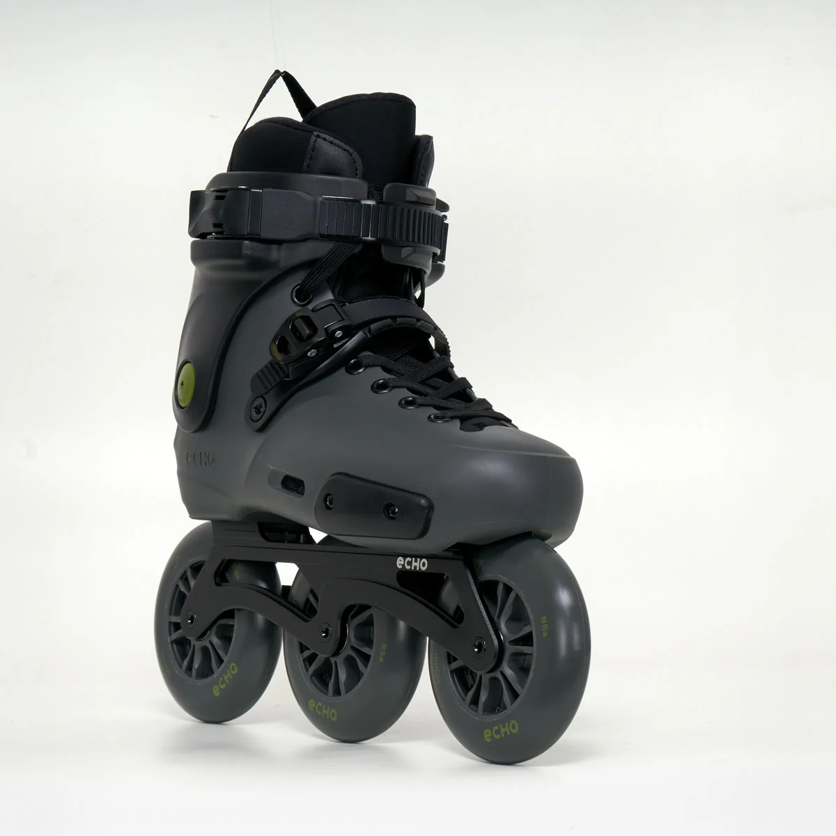 Echo Sonar 3-Wheel Skates - Image 2