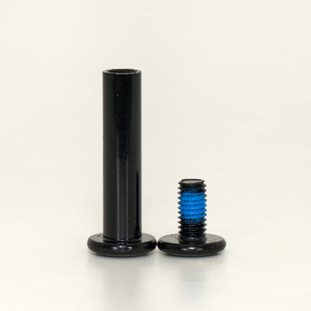 FR Skates 2-Piece Axle - For UFR Street Frames - Image 3