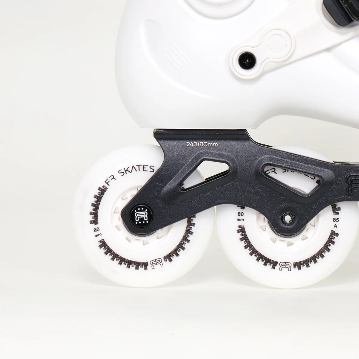 FR Skates FR3 80 X3R - Unisex - White - Image 4