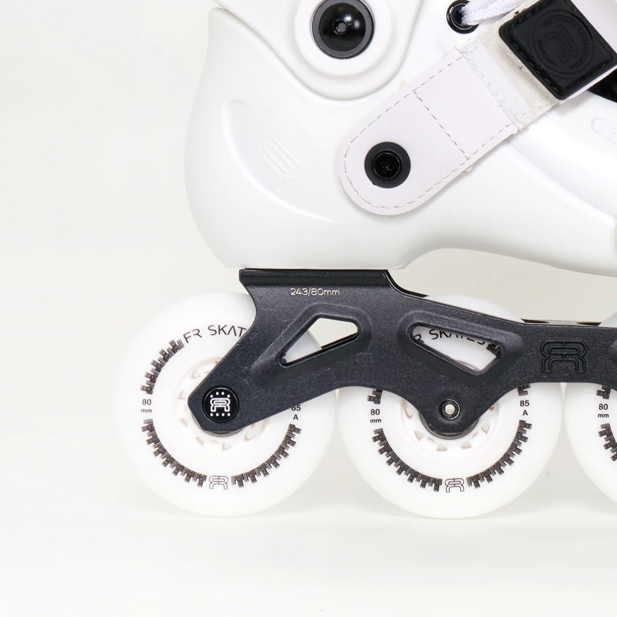 FR Skates FRX 80 X3R - Unisex - White (New 2026 Version) - Image 4