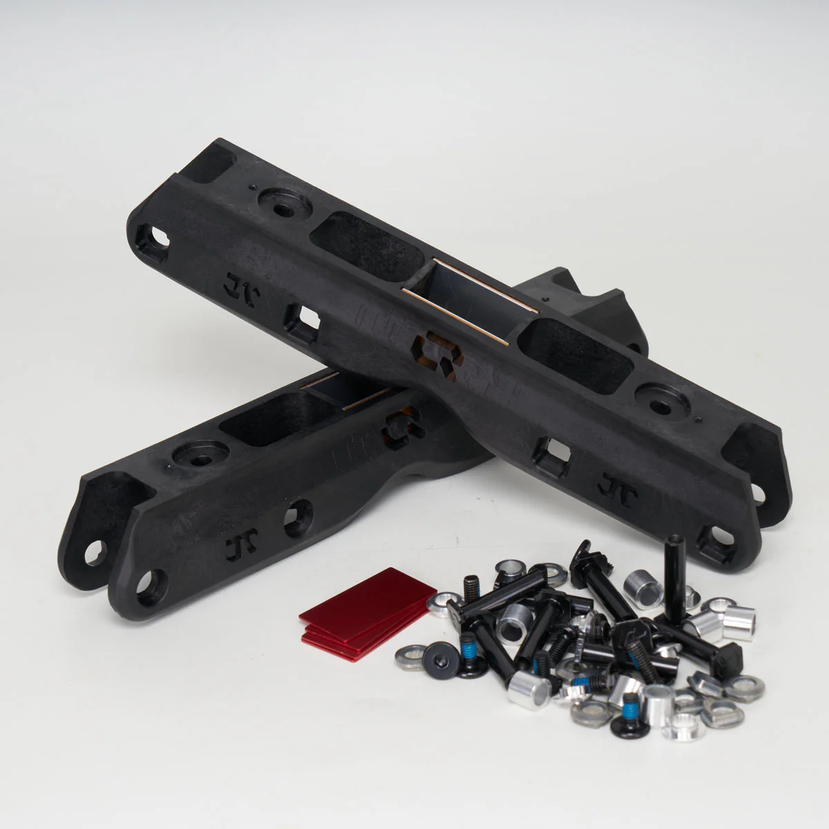 Iqon AG60 C Frames - Black - Image 3