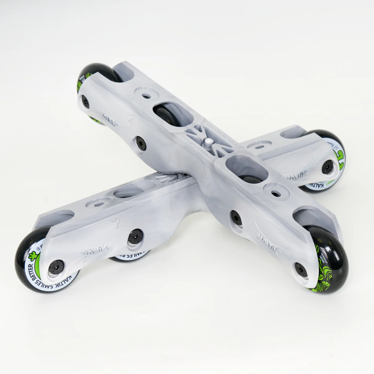 Kaltik Flat V2 Pro Complete with Kaltik Smile Better wheels