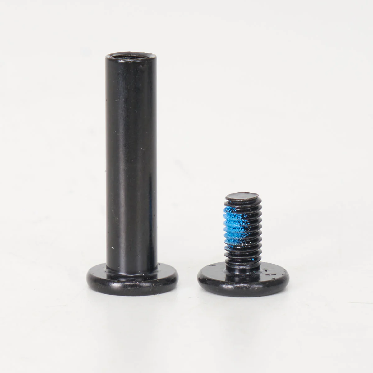 USD Aeon & Kizer Fluid / Flux Axle bolt set - 8 Pack - Image 3