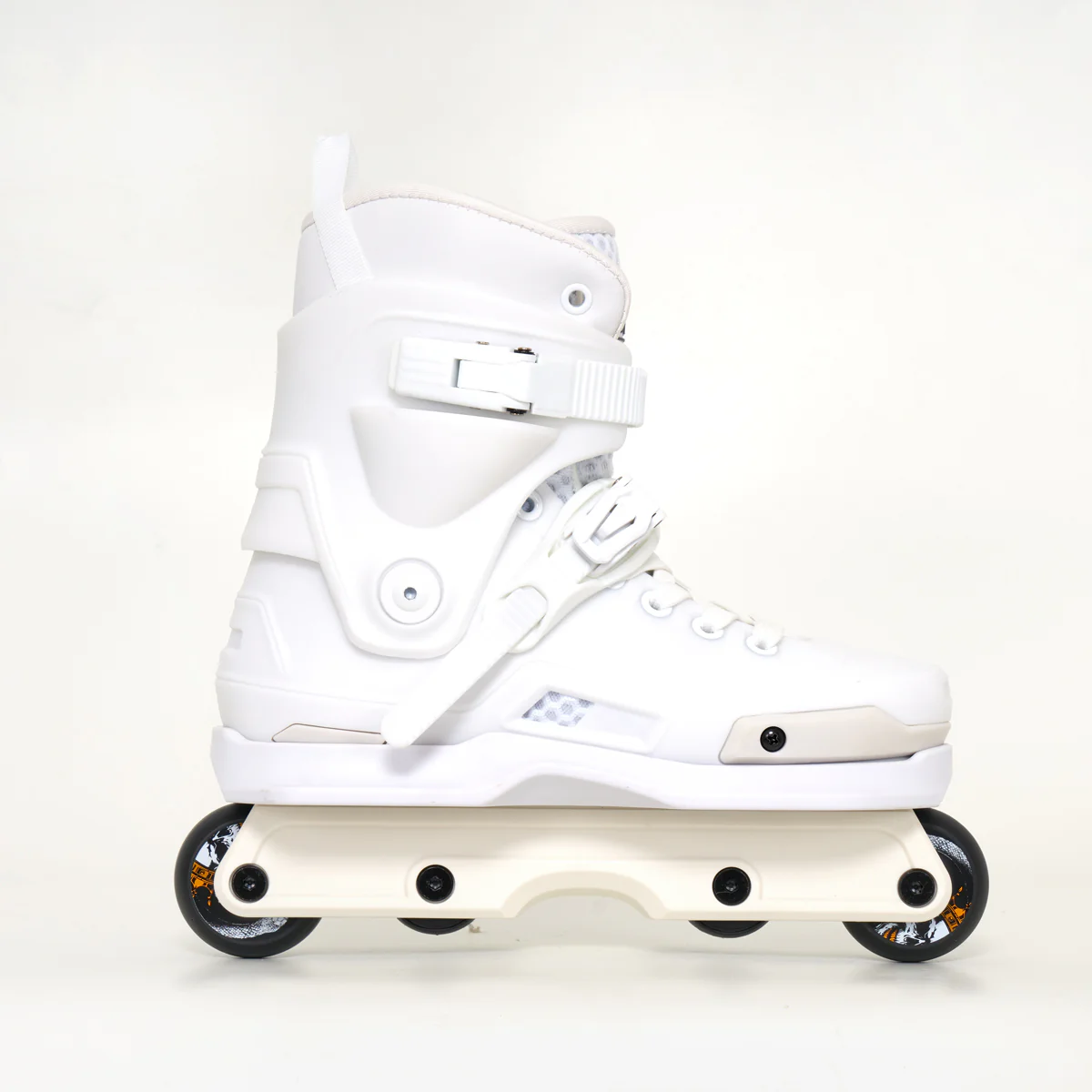 Lava 755 Skates - White