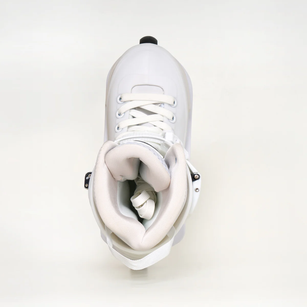 Lava 755 Skates - White - Image 3
