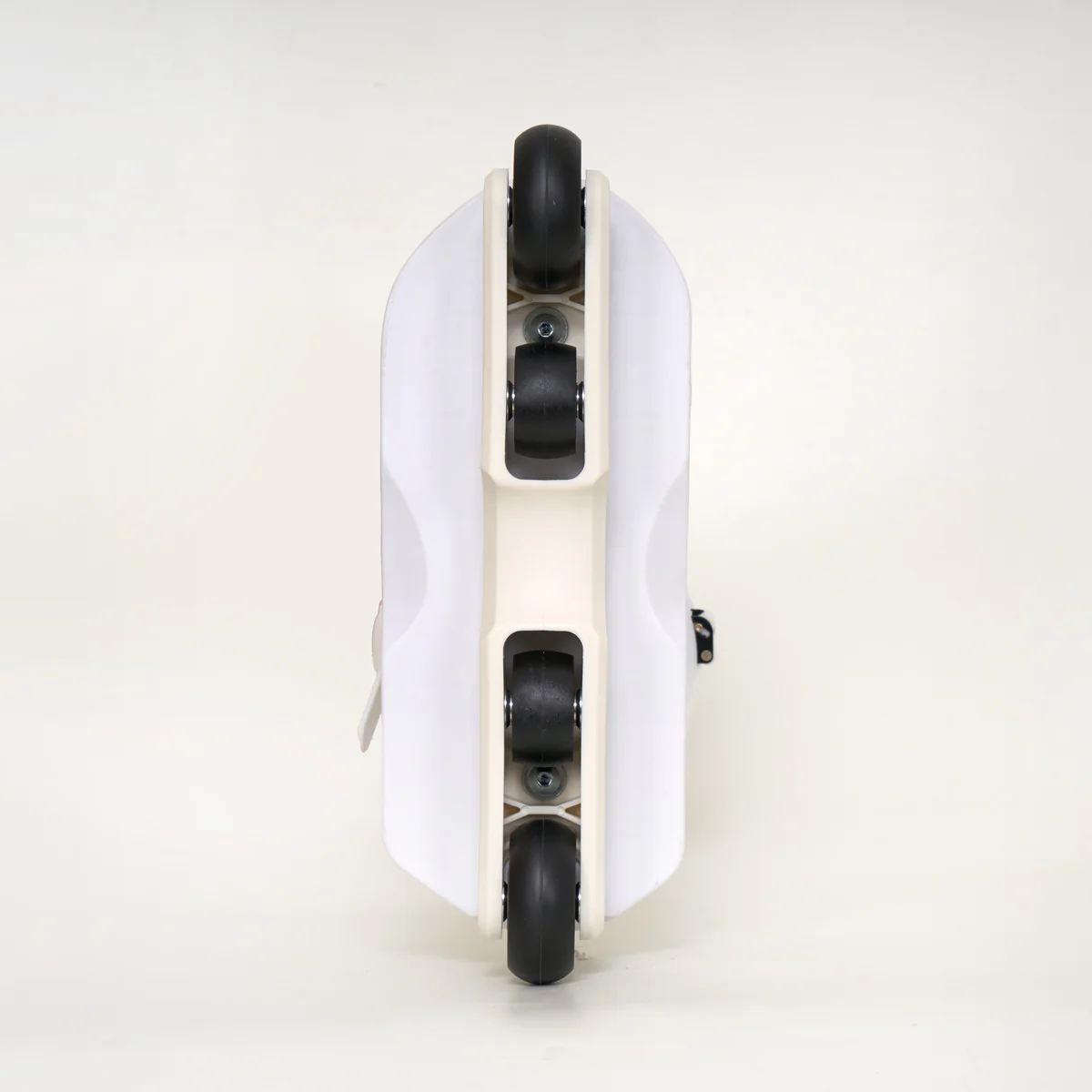 Lava 755 Skates - White - Image 4
