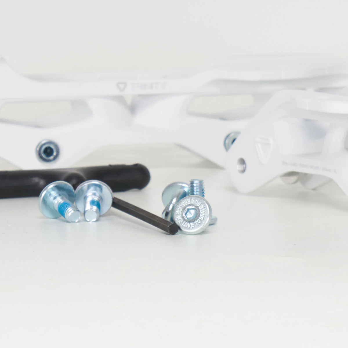 Powerslide Elite Casted Frame, Trinity mount, 4x80, White - Image 3