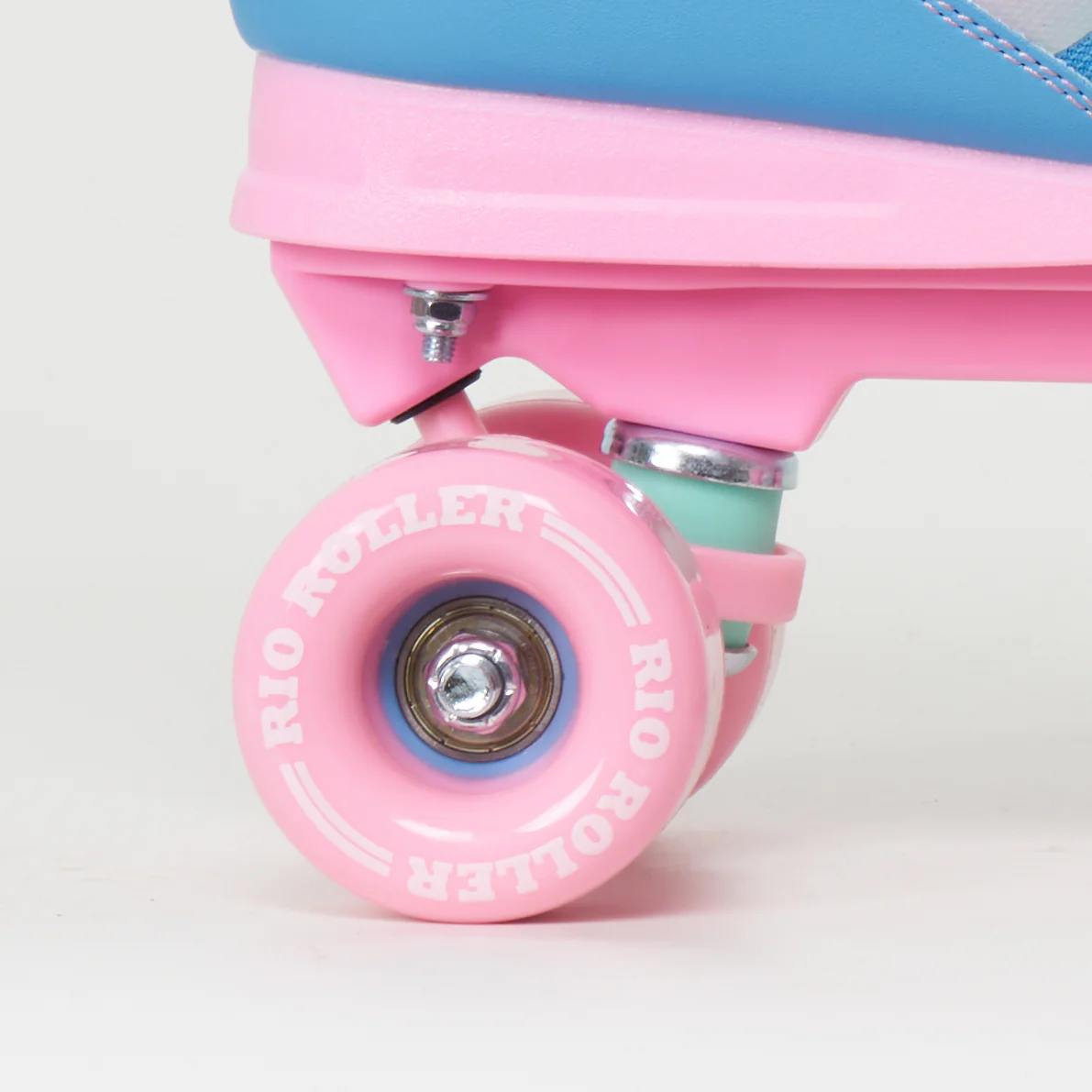 Rio Roller Lumina Quad Skates - Blue / Pink - Image 4