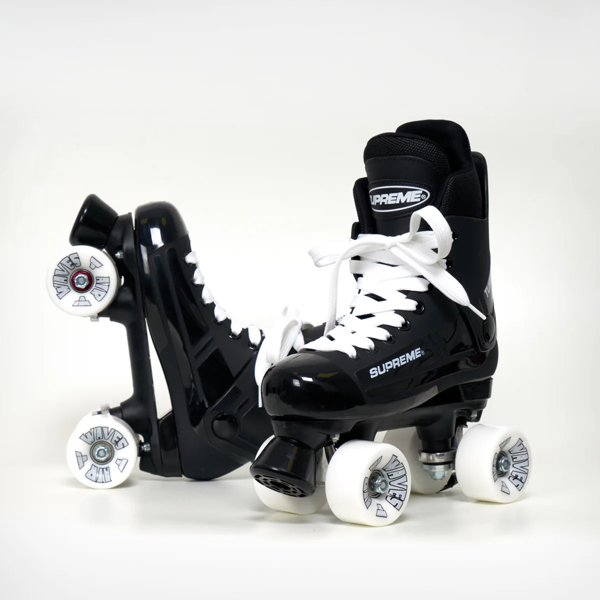 Supreme Turbo 33 Roller Skates + AIRWAVES Wheels | BLACK - Image 3