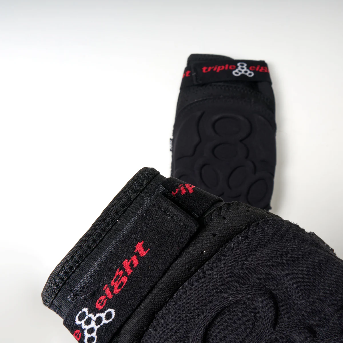 Triple Eight Exoskin Gasket Kneepads - Image 3