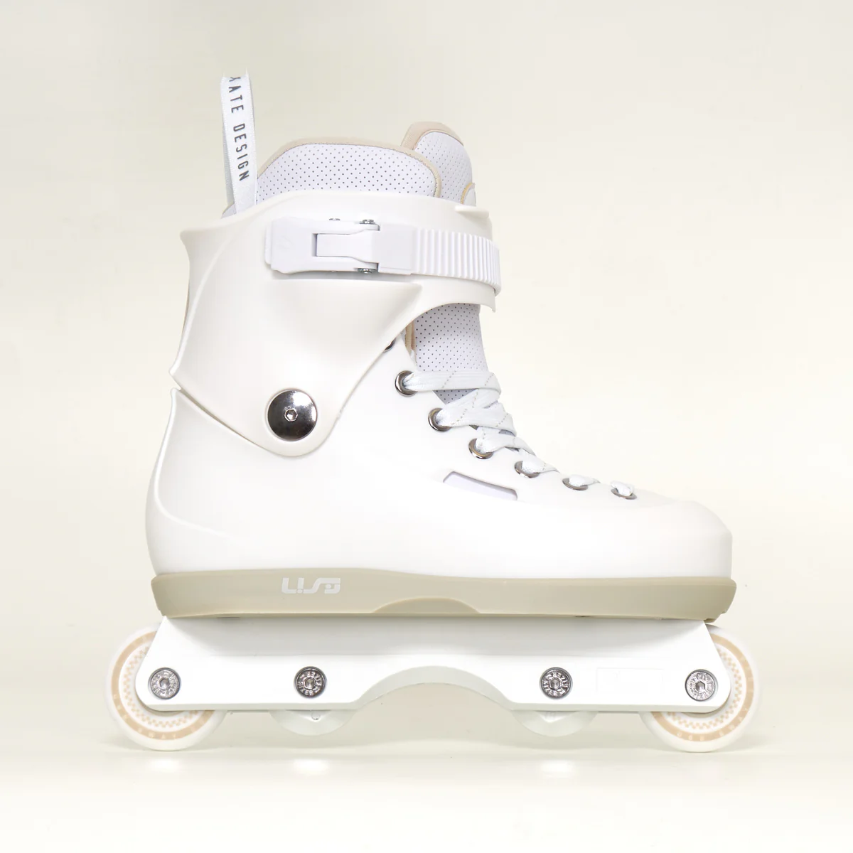 USD Sway Chess Skates - White